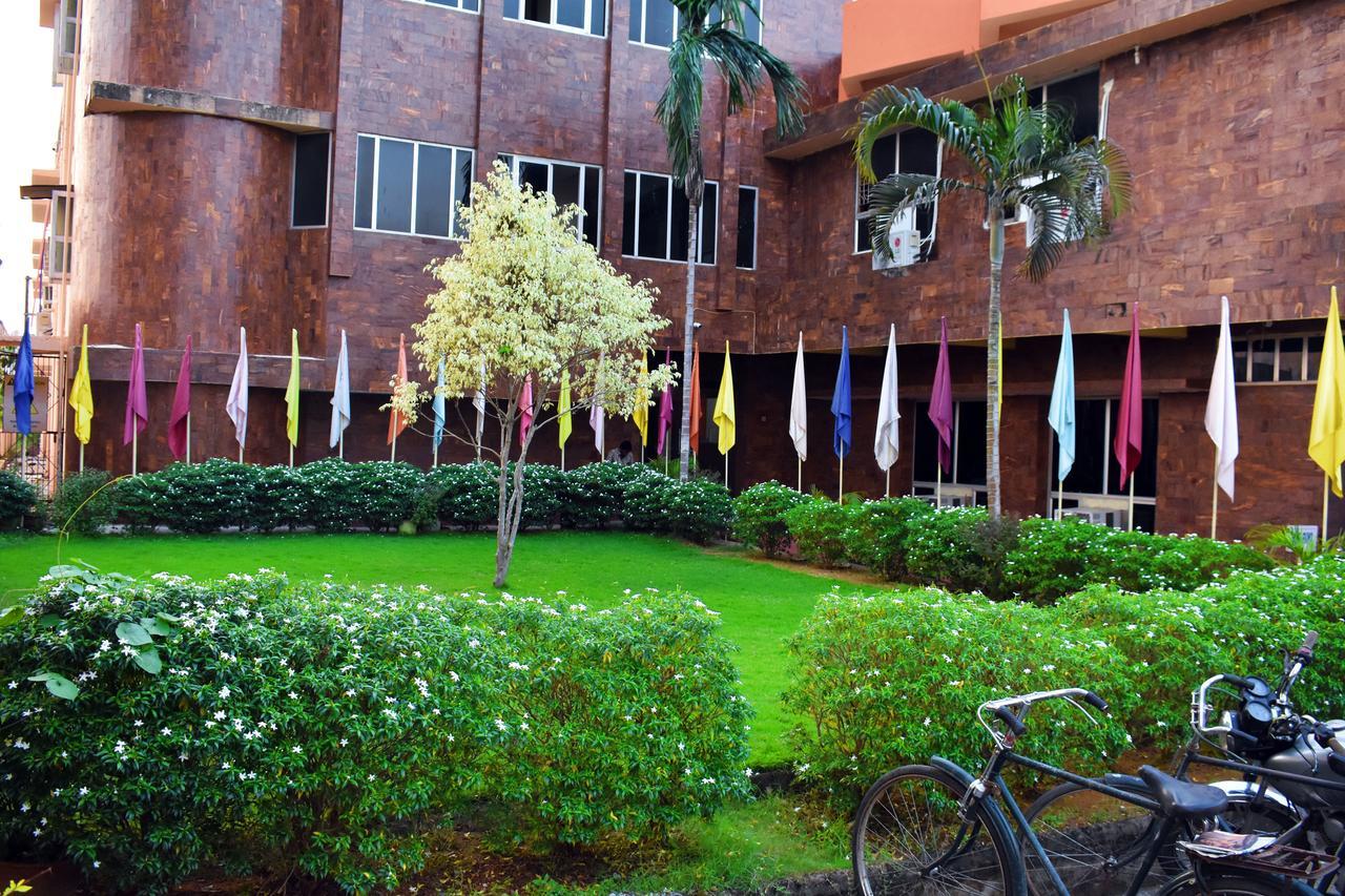 Hotel Triveni Balangir Extérieur photo