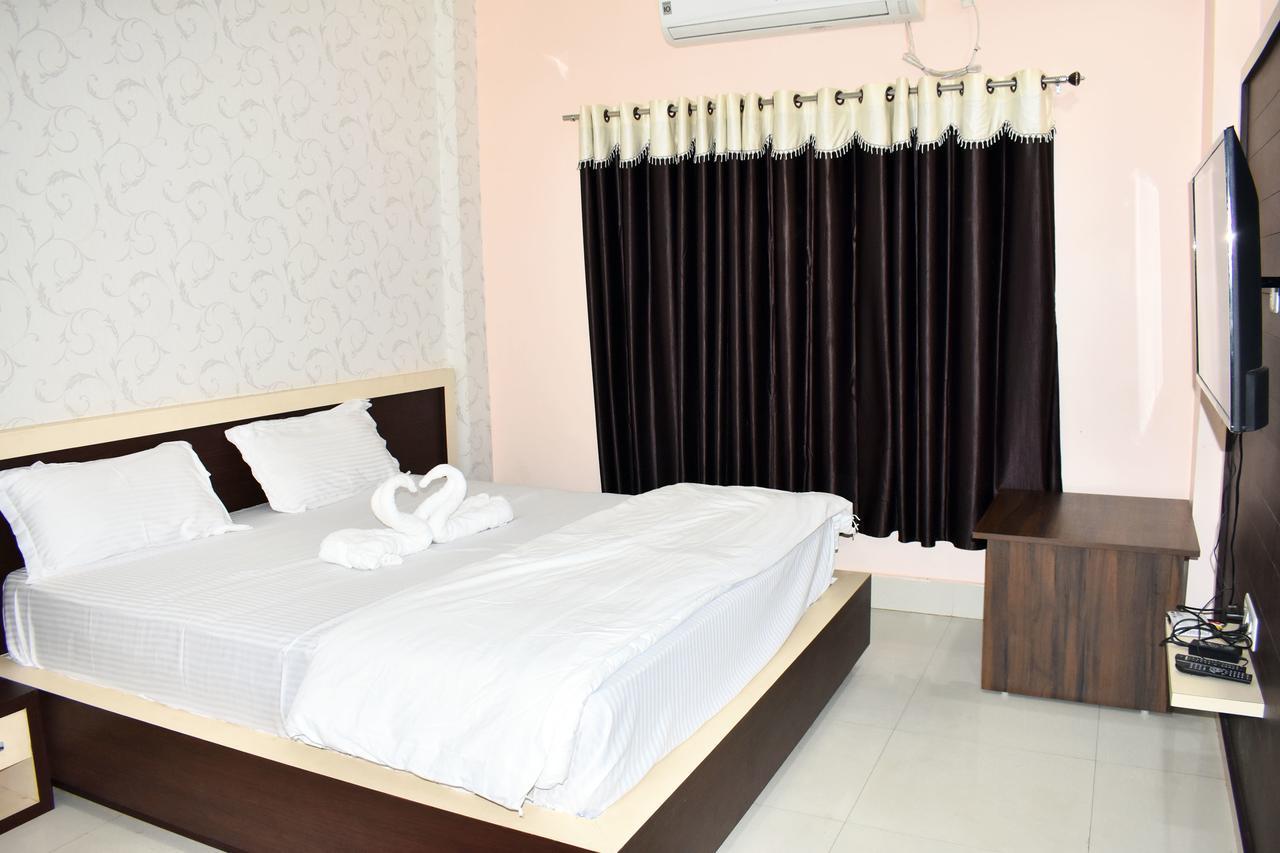 Hotel Triveni Balangir Extérieur photo